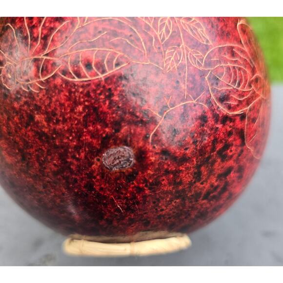 Bee-autiful Handmade Carved Woven Lidded Gourd Bee Themed Cranberry Red - Picture 9 of 14